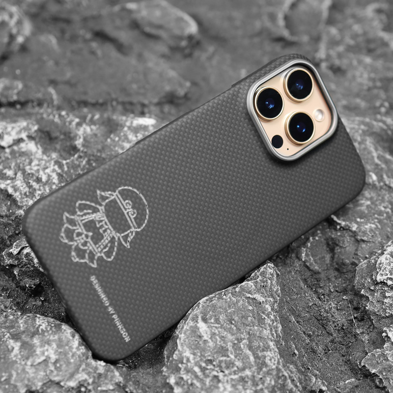 Aramid Carbon Fiber Case for iPhone 16 Pro Max