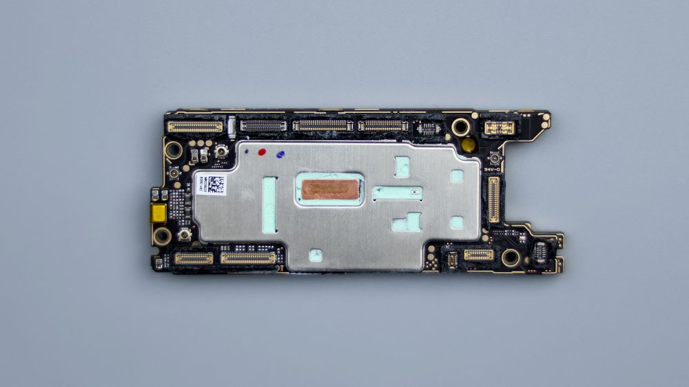 ASUS Rog Phone 8 Pro Teardown