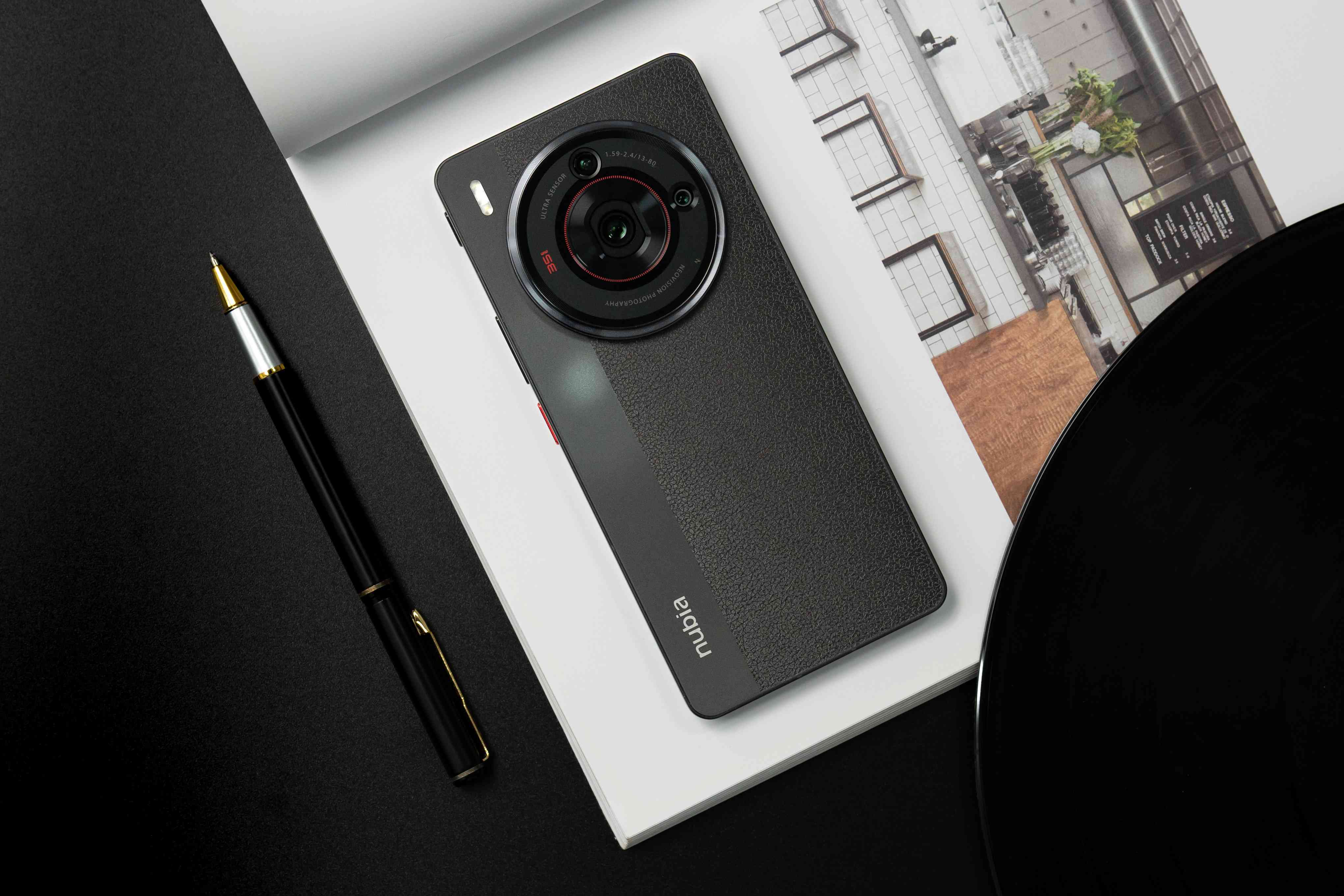 ZTE Nubia Z50S Pro With Snapdragon 8 Gen 2, 5,100mAh Battery