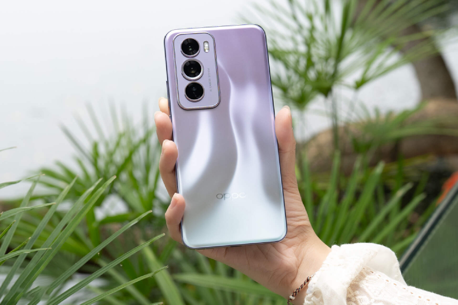 OPPO Reno12 Pro Review