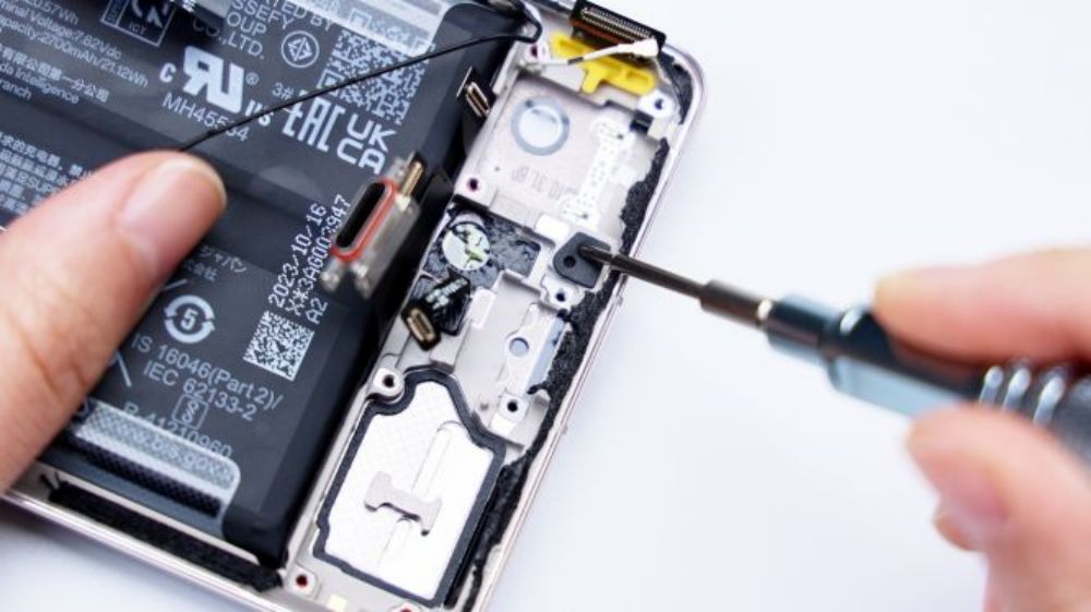 Realme GT5 Pro Teardown