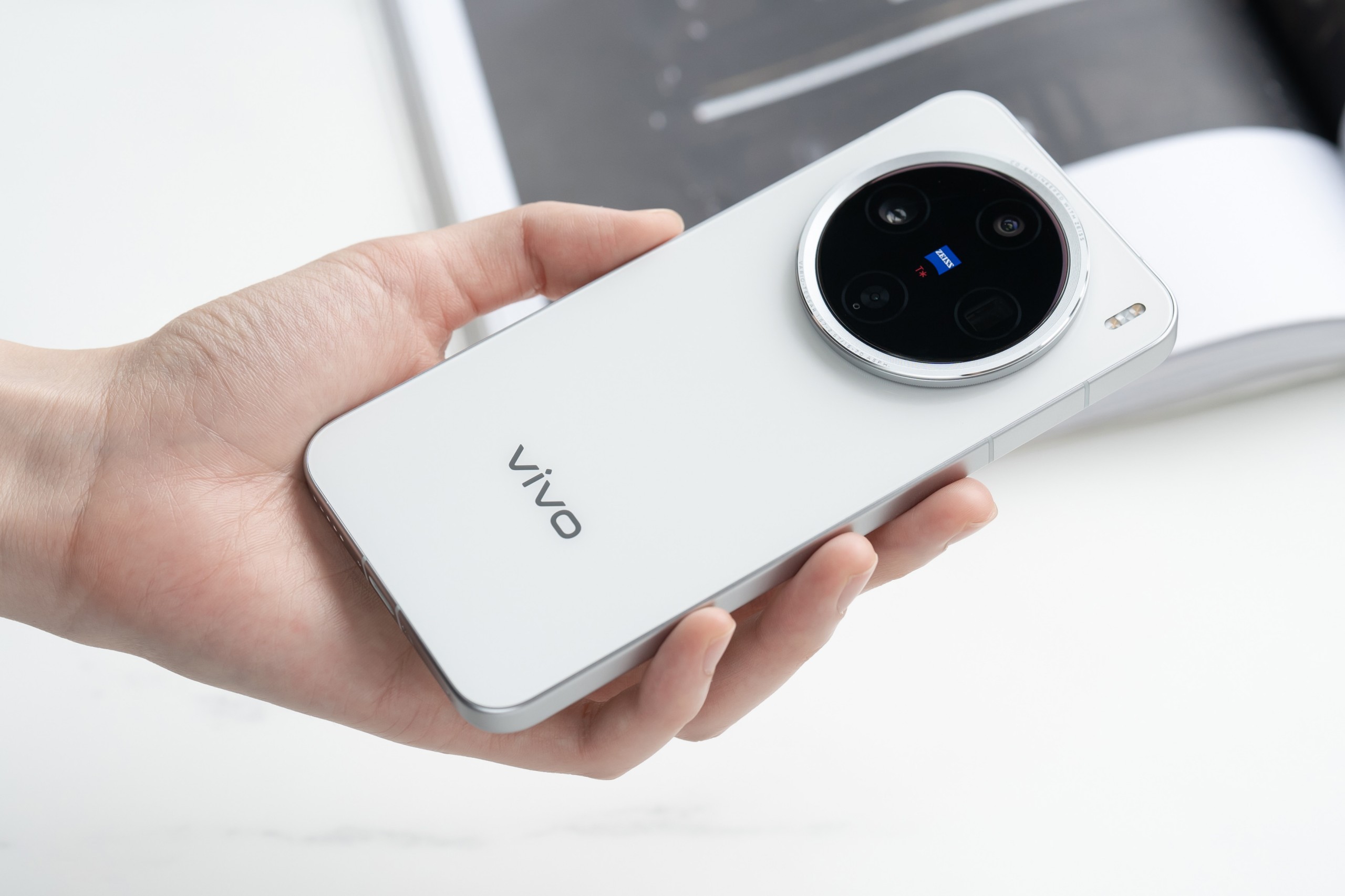 vivo X200 Pro mini Review