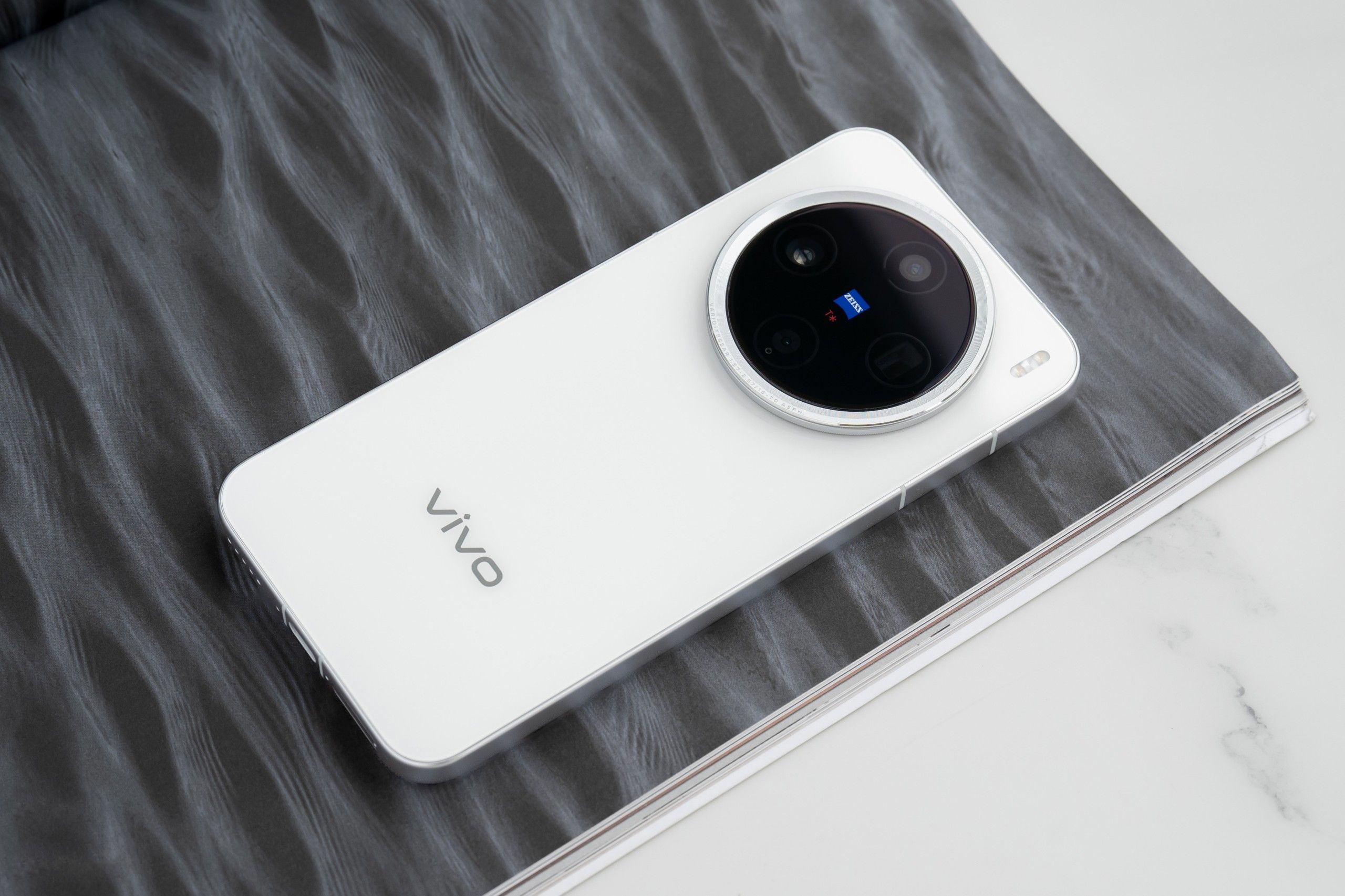 vivo X200 Pro mini Review