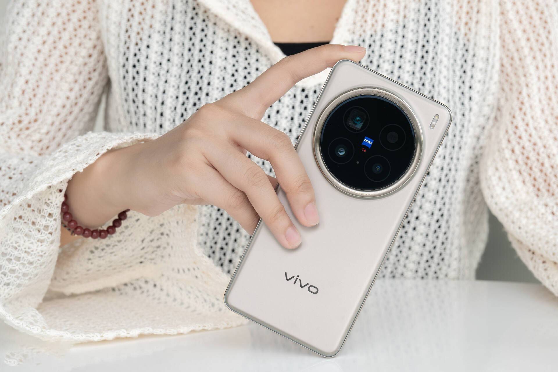 vivo X200 Pro Review